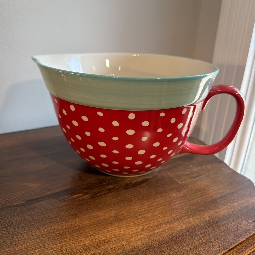 The PIONEER WOMAN-Flea Market 2.83 Quart Batter Mixing Bowl Red Polka Dot